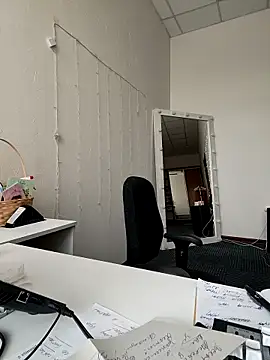 Juicy PeachLux online show from March 2025 06:52:02 AM