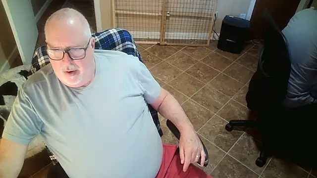 superbearboss online show from October 2025 04:30:02 PM