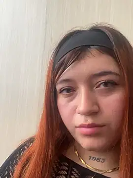 Karina Leon online show from June 2026 07:02:01 PM