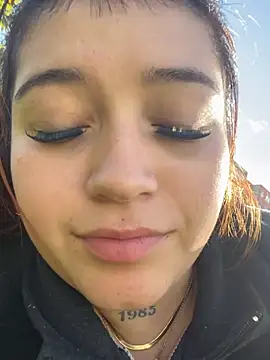 Karina Leon online show from July 2026 09:25:01 PM