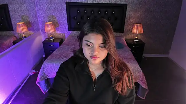 Scarlett  Johanson online show from March 2025 05:58:02 AM