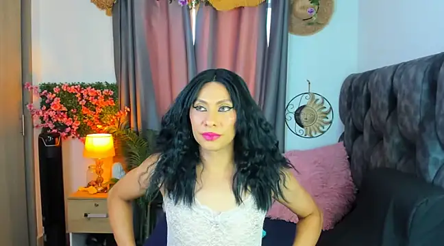 Snapshot of davinaclaire chatting on March 2025 08:18:02 PM davinaclaire online show from March 2025 08:18:02 PM
