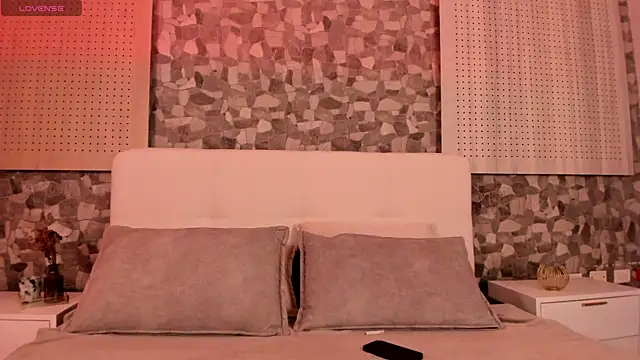 Zoewhitte online show from November 2025 12:47:01 AM