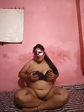 Snapshot of Rashmi_Rai chatting on March 2025 03:19:01 PM Rashmi Rai online show from March 2025 03:19:01 PM