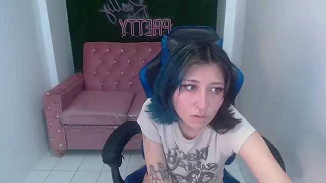 lissacatty t online show from March 2025 10:04:02 PM