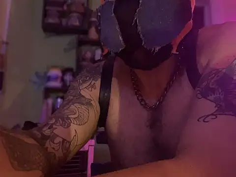 Snapshot of danix_wild_wolf chatting on May 2026 01:57:02 AM danix wild wolf online show from May 2026 01:57:02 AM