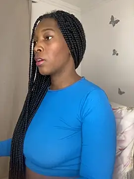 Snapshot of Nahomy_gree chatting on October 2025 06:11:02 AM Nahomy gree online show from October 2025 06:11:02 AM