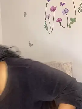 Snapshot of Nahomy_gree chatting on November 2025 05:02:01 AM Nahomy gree online show from November 2025 05:02:01 AM