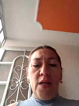 Luna-nevada online show from September 2025 05:04:02 PM