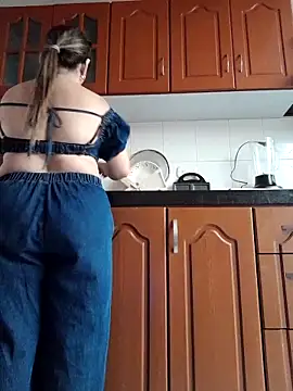 Luna-nevada online show from September 2025 06:33:02 PM