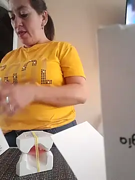 Luna-nevada online show from October 2025 06:52:02 PM