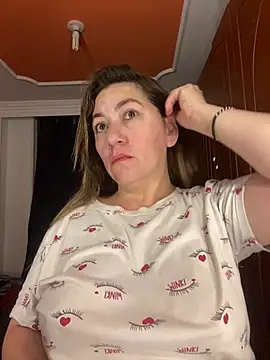 Luna-nevada online show from April 2026 10:25:01 AM