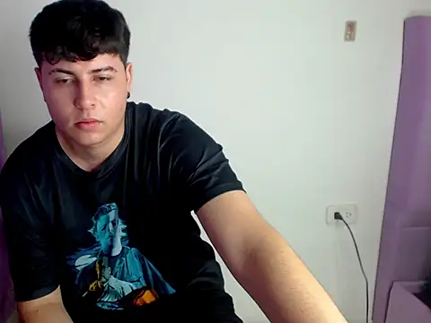 Snapshot of CrissConor chatting on May 2026 04:23:02 PM CrissConor online show from May 2026 04:23:02 PM