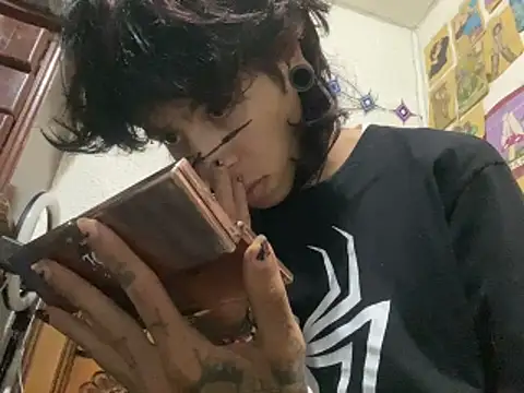 kirito kun online show from April 2026 07:02:01 AM