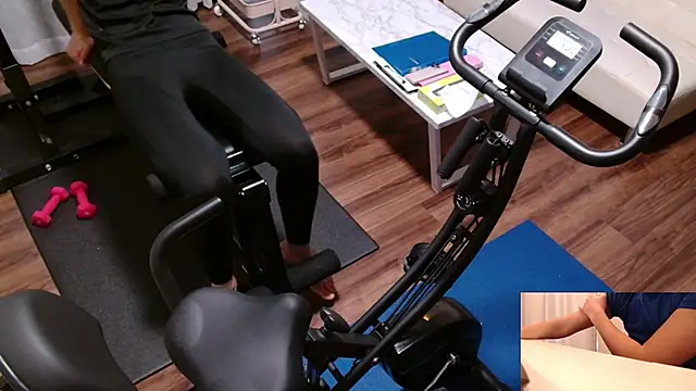 Snapshot of Stretch-man chatting on March 2026 04:29:01 AM Stretch-man online show from March 2026 04:29:01 AM