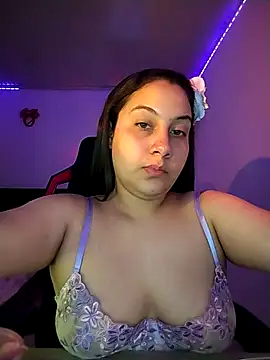 esmeralda jadees online show from February 2026 09:37:02 PM