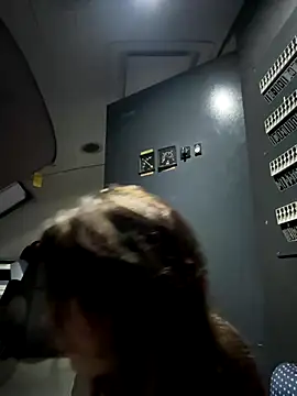 Alicedream5 online show from October 2025 03:45:01 AM