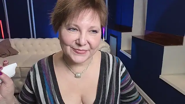 Kira Kenet online show from March 2025 05:39:02 PM