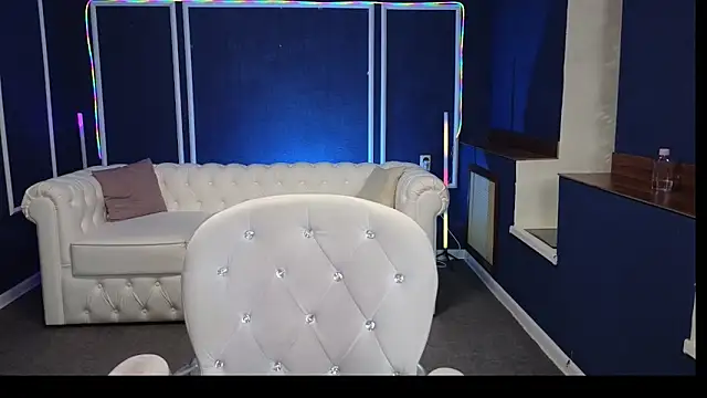 Kira Kenet online show from March 2025 08:51:01 PM