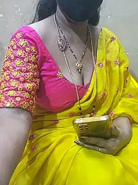 Snapshot of Raashi_telugu chatting on September 2025 03:38:02 AM Raashi telugu online show from September 2025 03:38:02 AM