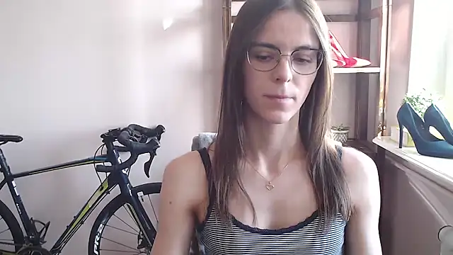 love megi online show from March 2026 01:29:02 PM