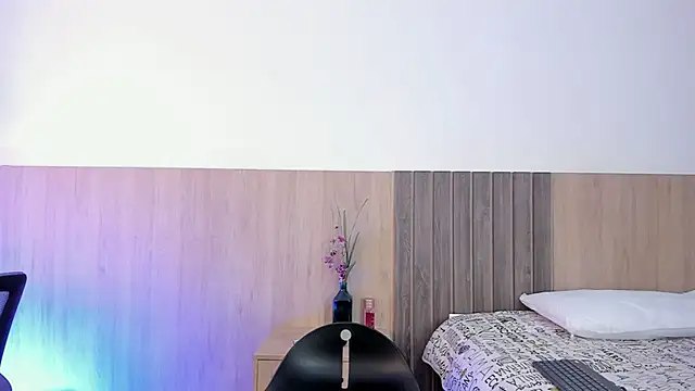  SamantaGomez online show from September 2025 09:06:02 PM