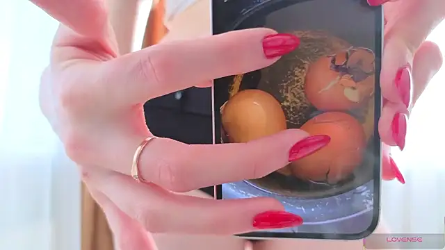 Kira mindnes online show from March 2026 06:17:02 AM