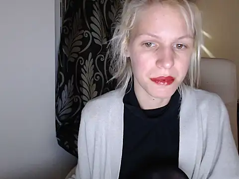 ElssaRush online show from March 2025 06:15:02 PM