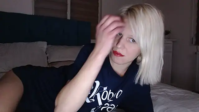 ElssaRush online show from October 2025 04:57:01 PM