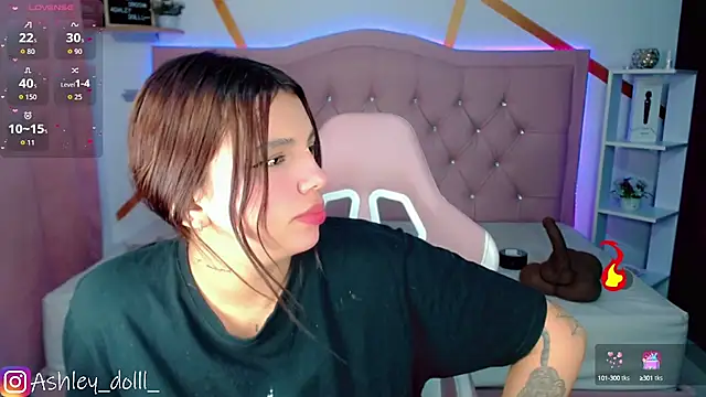 Ashley dolll online show from October 2025 09:12:02 PM
