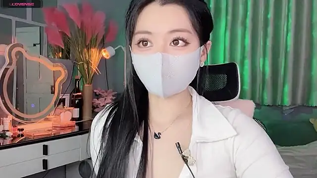 Snapshot of MI_KA22 chatting on October 2025 06:58:02 AM MI KA22 online show from October 2025 06:58:02 AM