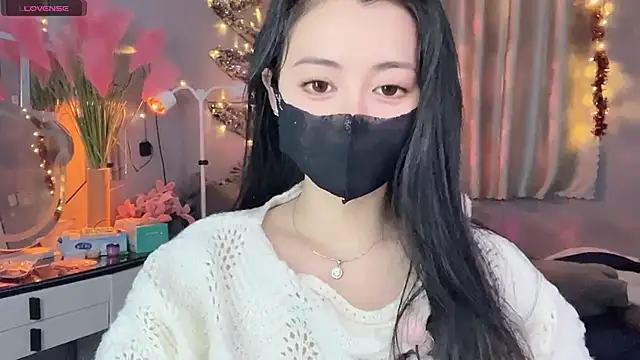 Snapshot of MI_KA22 chatting on November 2025 04:12:02 PM MI KA22 online show from November 2025 04:12:02 PM