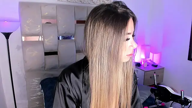 Lola Blondie online show from January 2026 11:36:02 AM