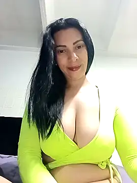 DaphneRosses online show from April 2026 01:47:01 PM