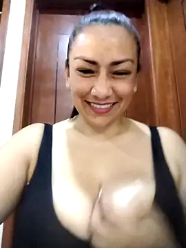 Snapshot of Carlasm- chatting on October 2025 09:59:02 PM Carlasm- online show from October 2025 09:59:02 PM