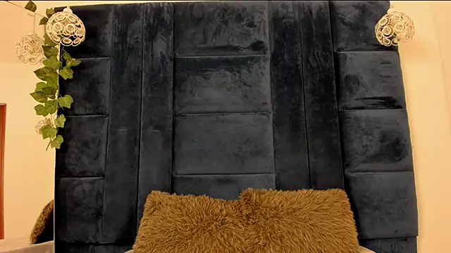 Snapshot of Samantha-Harpper chatting on March 2025 07:37:01 AM Samantha-Harpper online show from March 2025 07:37:01 AM