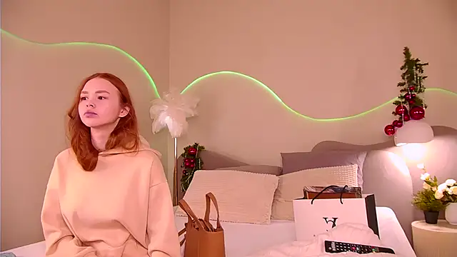 MiraBliss online show from December 2025 09:44:01 PM