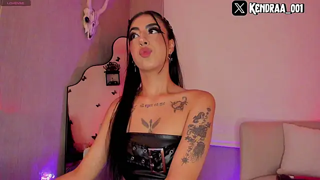 Kendramillerr 1 online show from October 2025 01:02:02 AM