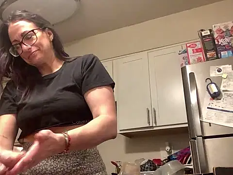 Snapshot of KittyKat_LoLo chatting on November 2025 07:25:01 AM KittyKat LoLo online show from November 2025 07:25:01 AM