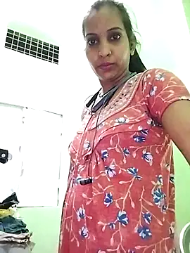 Snapshot of Hotty-Nidhi chatting on March 2025 02:23:02 PM Hotty-Nidhi online show from March 2025 02:23:02 PM
