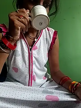 Hotty-Nidhi online show from October 2025 03:02:02 AM