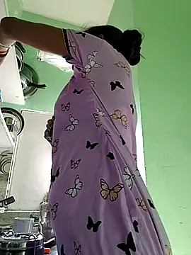 Hotty-Nidhi online show from November 2025 04:56:02 AM