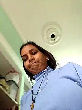 Hotty-Nidhi online show from February 2026 04:33:01 AM