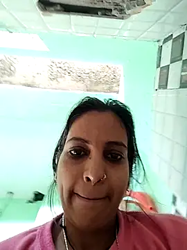 Hotty-Nidhi online show from February 2026 04:27:02 AM