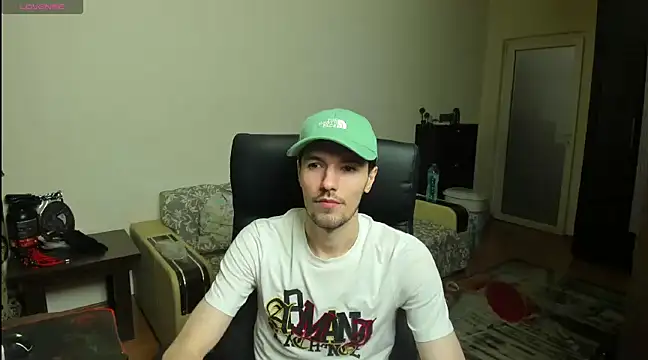 Snapshot of JustinPorno chatting on March 2025 11:26:01 PM JustinPorno online show from March 2025 11:26:01 PM