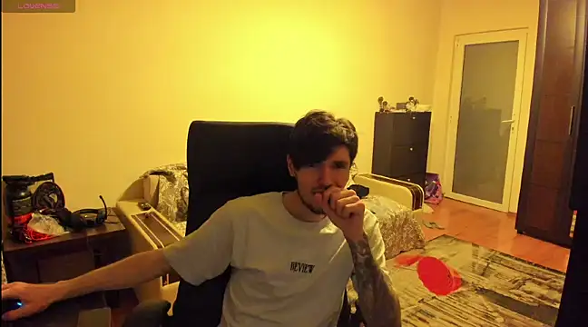 Snapshot of JustinPorno chatting on March 2025 06:51:01 PM JustinPorno online show from March 2025 06:51:01 PM