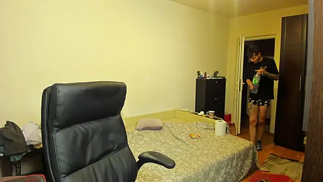 Snapshot of JustinPorno chatting on September 2025 03:01:01 PM JustinPorno online show from September 2025 03:01:01 PM