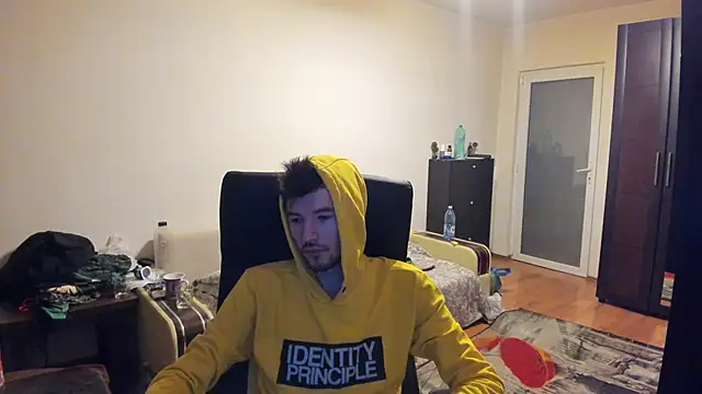 Snapshot of JustinPorno chatting on September 2025 06:24:01 PM JustinPorno online show from September 2025 06:24:01 PM