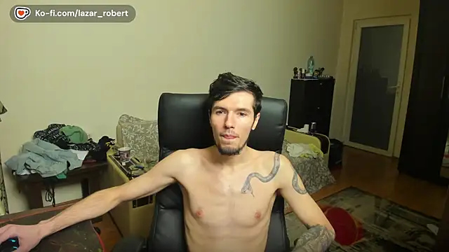 Snapshot of JustinPorno chatting on October 2025 01:07:02 PM JustinPorno online show from October 2025 01:07:02 PM