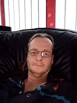 Snapshot of namorreyeb1 chatting on December 2024 03:05:01 PM namorreyeb1 online show from December 2024 03:05:01 PM